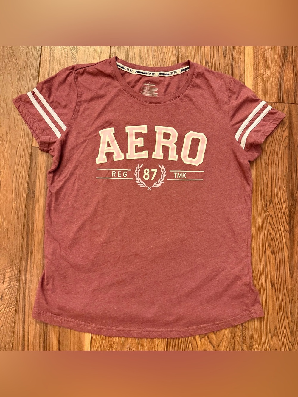 Aeropostale Girls' Rose Maroon Graphic Tee with Sleeve Stripes